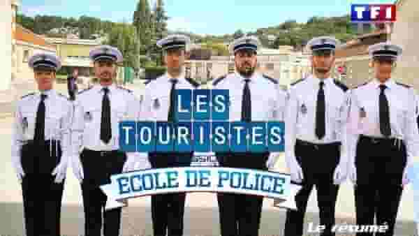 Les Touristes Mission Police - ©/-\ll in One TV, All rights reserved. Do not copy. Reproduction Interdite